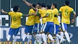 Đan Mạch 1-3 Brazil: Hulk lập cú đúp, Brazil khuất phục các "chú lính chì"